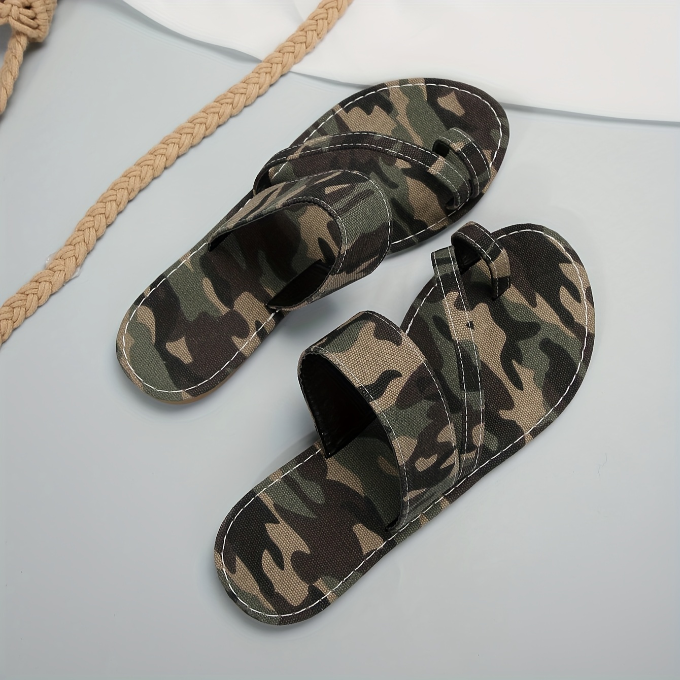 womens camo pattern sandals slip on lightweight flat summer toe loop slides non slip beach trendy slides details 0